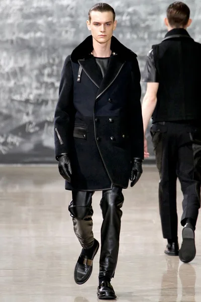 Look 23